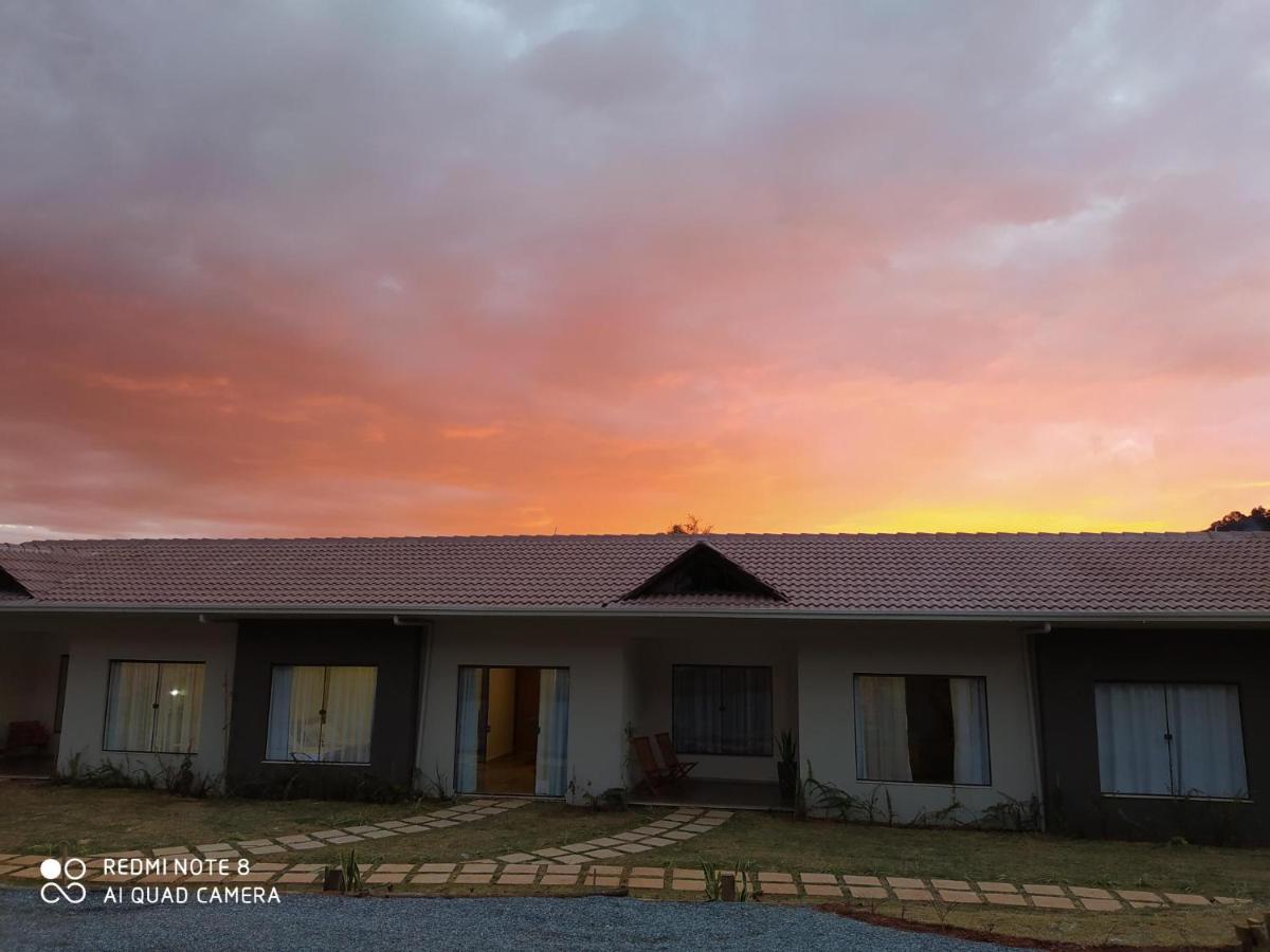 Pousada Canto das Pedras Flats - Housity