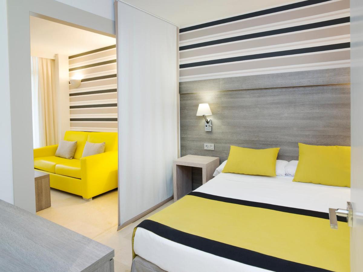 Cama o camas de una habitación en MS Aguamarina Costa del Sol