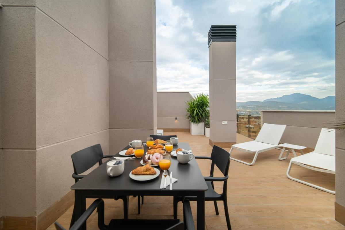 Ahoy Apartments - Housity