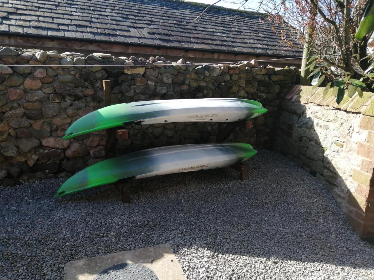 Ravenglass Log Cabin - Housity