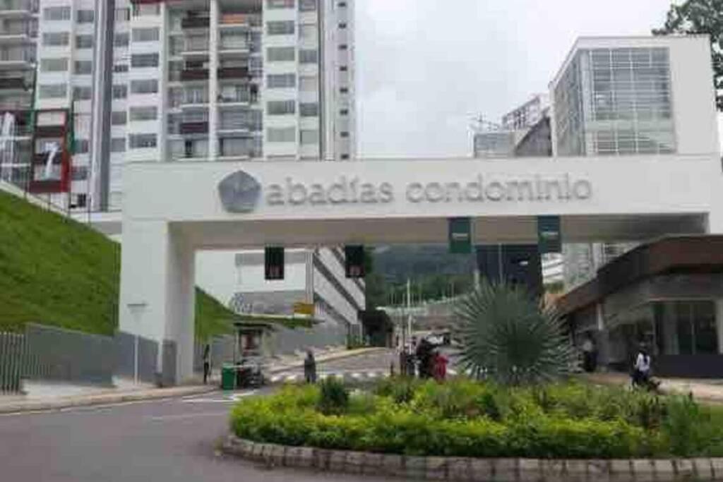 Hermoso apartamento, cerca Hospital Internacional - Housity