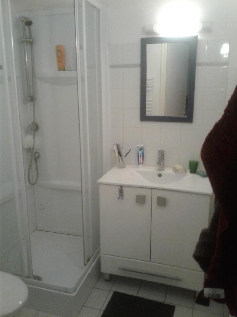 grand studio de plein-pied quartier calme proche centre - Housity