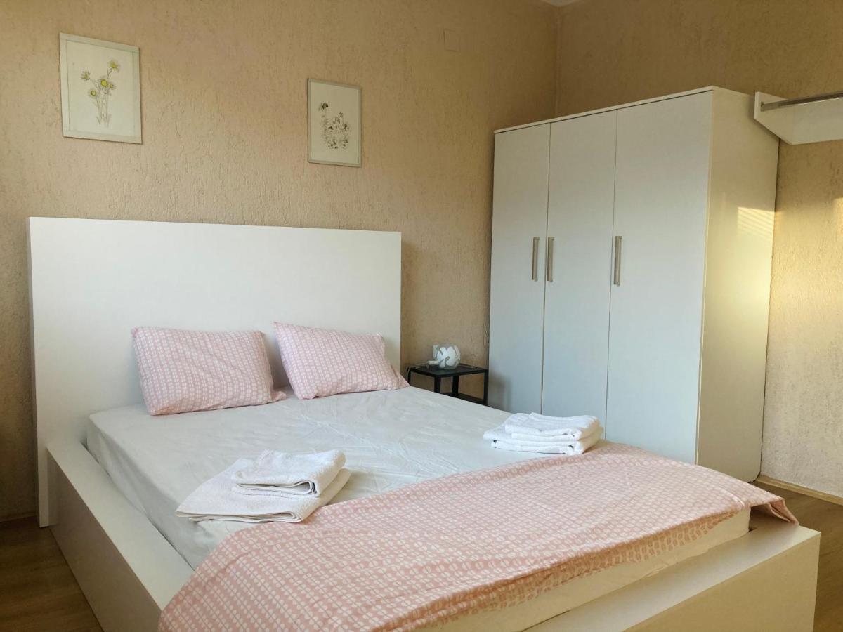 Eli&Kire's Home - Housity