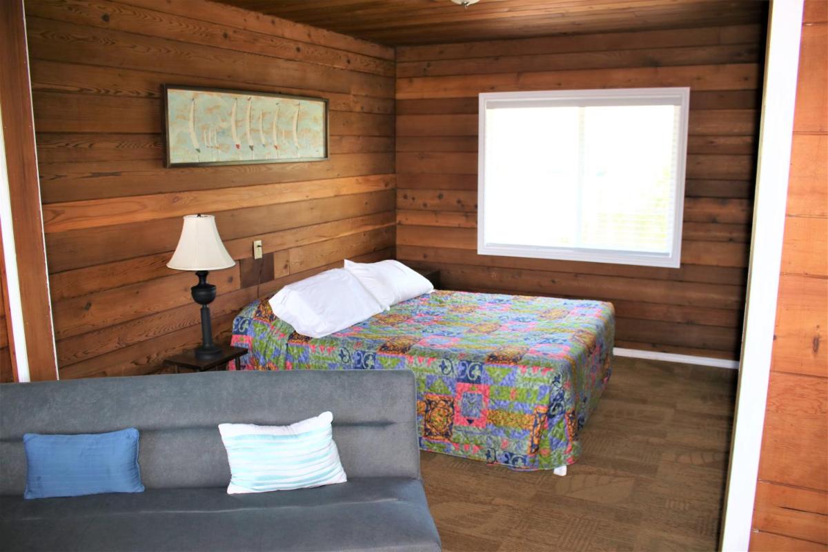 The Lowtide Motel - Housity