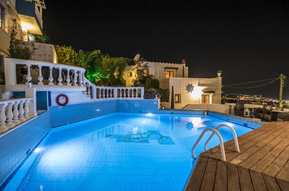 Room in Studio - Crete Island suite Collection adults - Housity