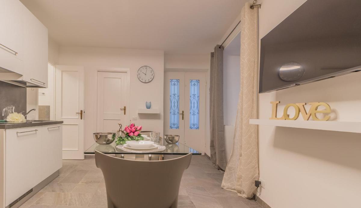 Casa Camelia Varenna - Housity