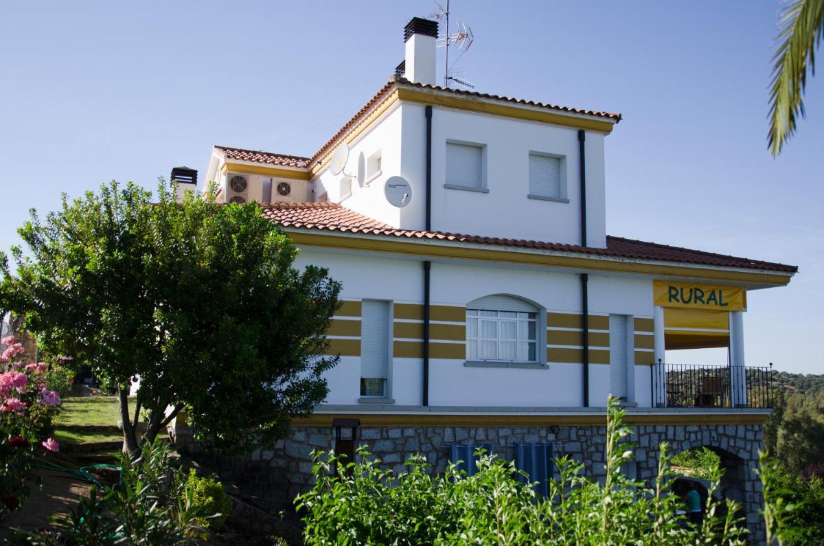 Casa Rural Casa Valdecaballeros - Housity