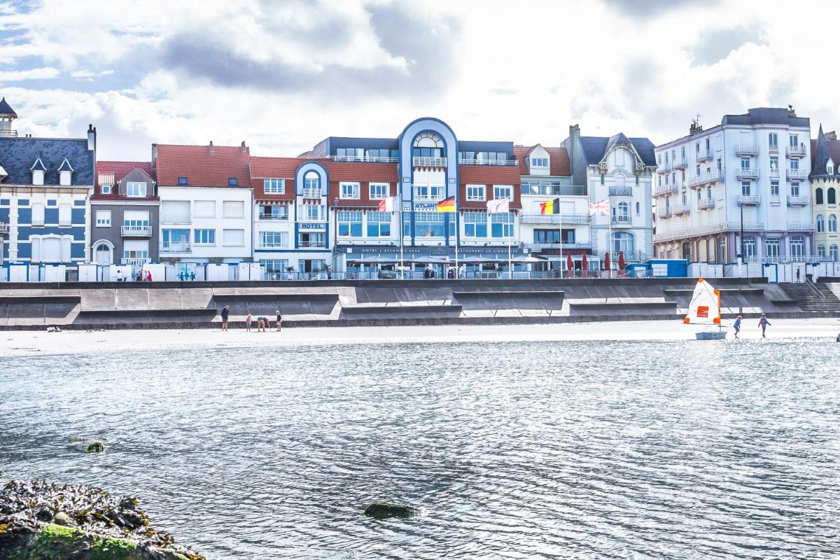 Vue sur la rivière ou le fleuve situé(e) à proximité de l'hôtel