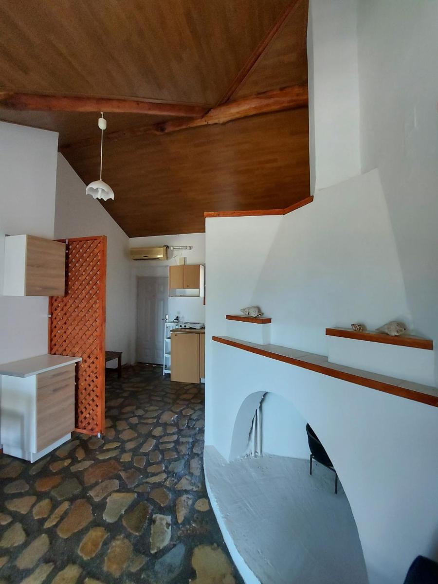Beautiful house located on a hill with a spectacular sea view in Samos Island - Housity