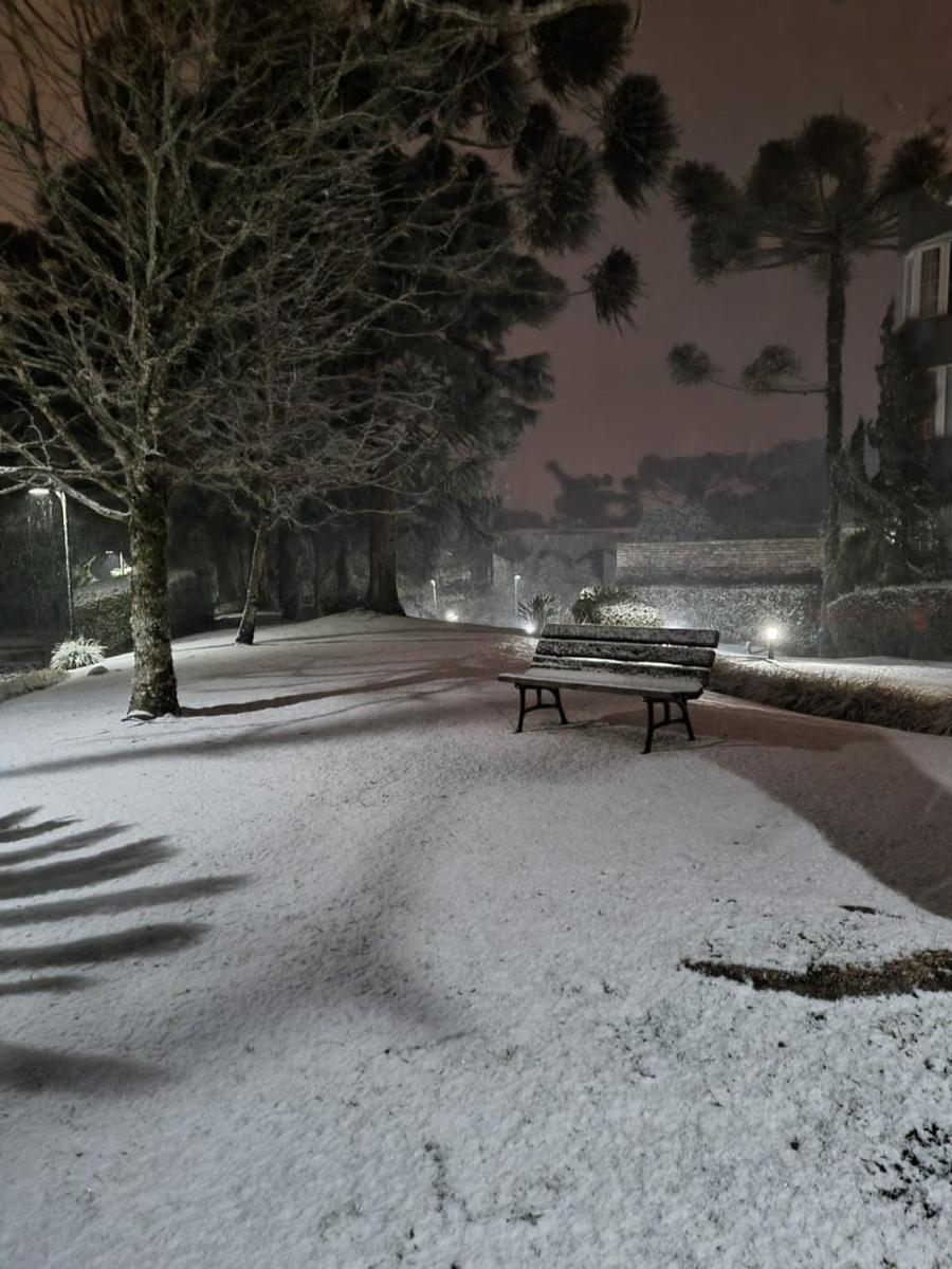 Flat Mountain Village Luxo e Conforto na Serra - Housity