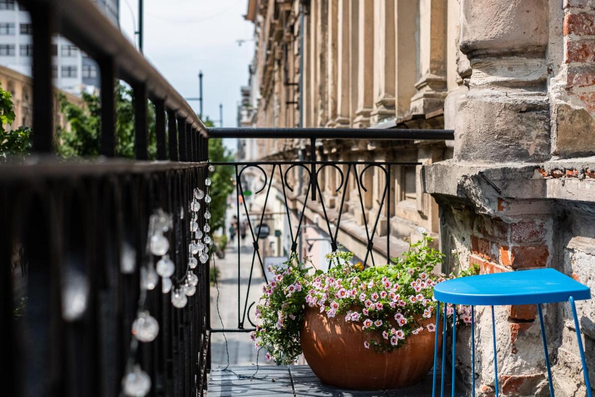 Piękne mieszkanie z balkonem - Housity