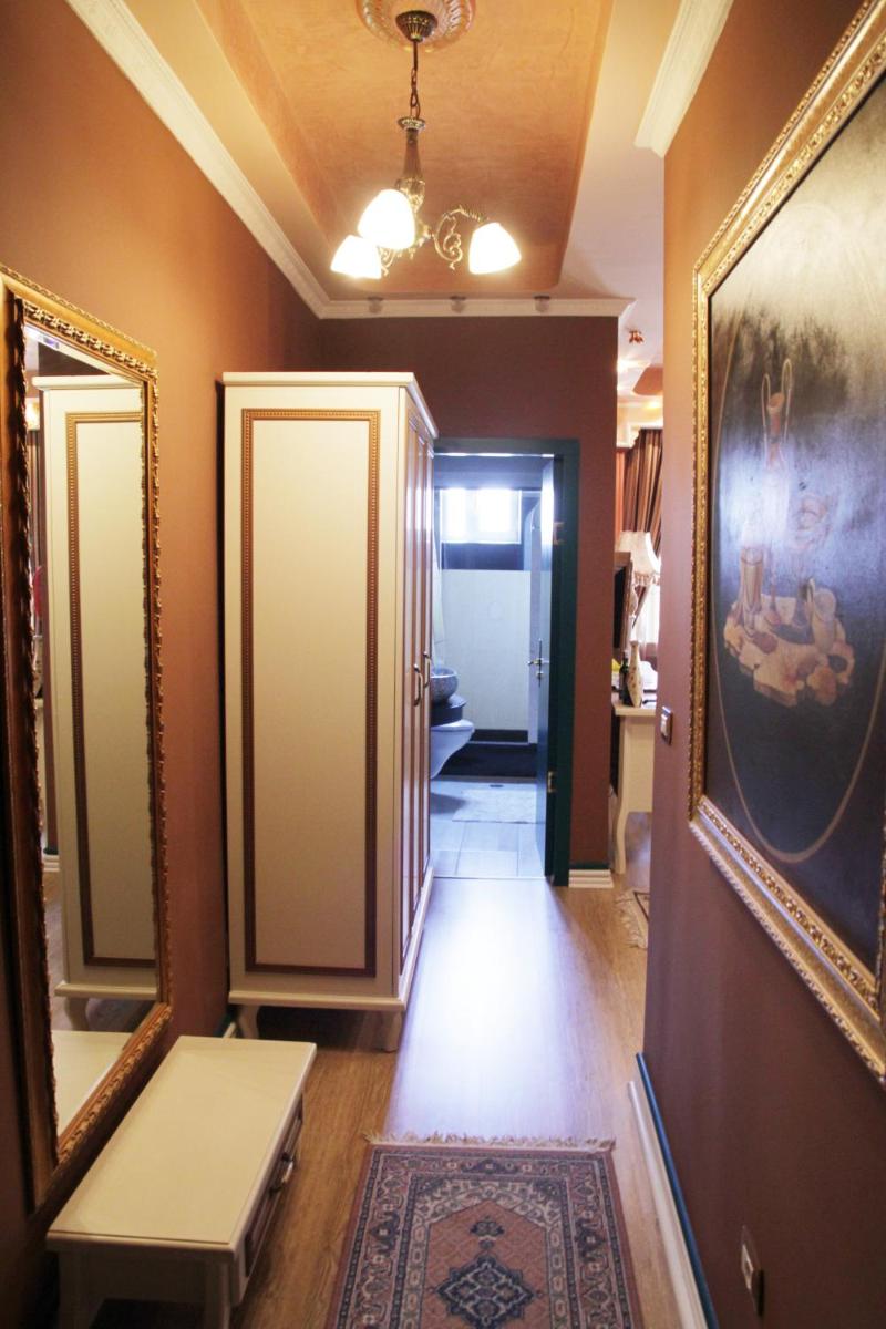 Hotel Boutique Vila Fernando Tirana - Housity