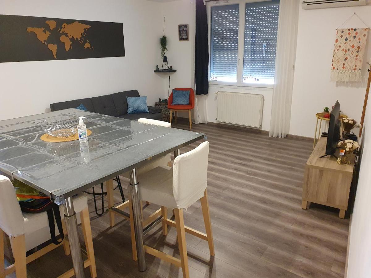 Le petit provencal - Housity