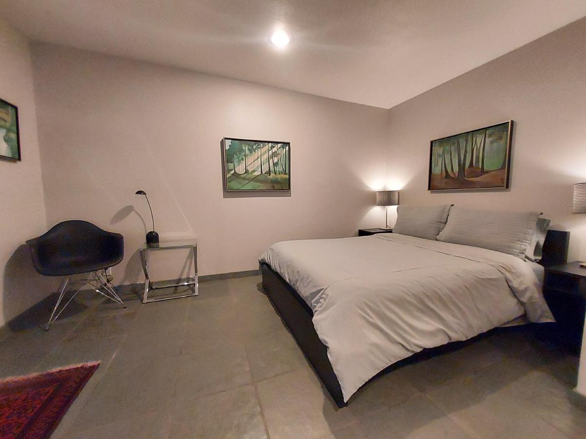 Silver Box Beverly Hills - Housity