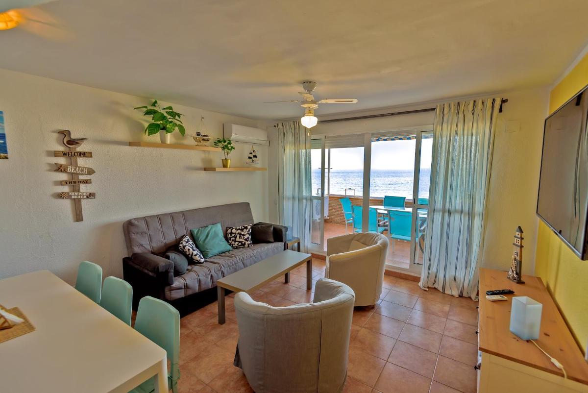 Ocean Sunset Beachfront House with Terraces - Housity