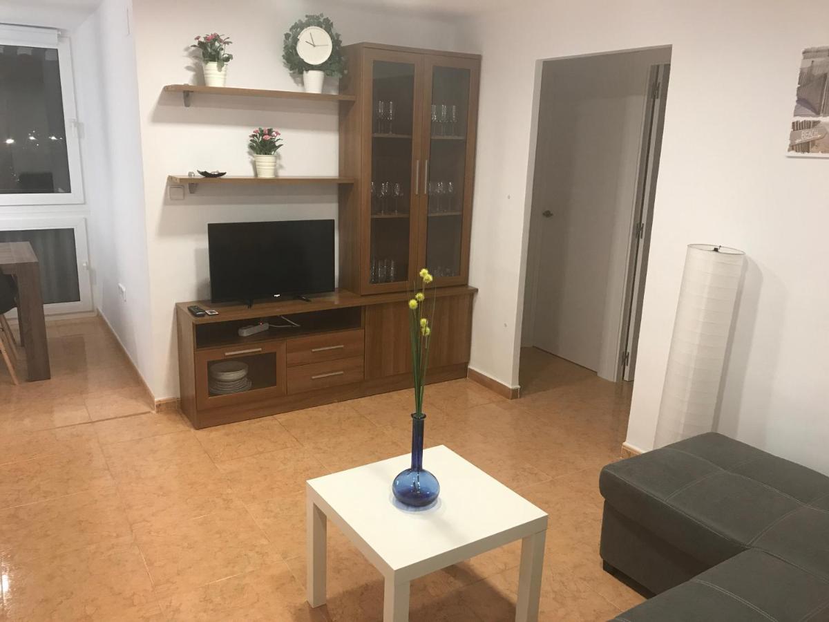 Central modern 3bdr, A/C, wifi & Parking - Housity