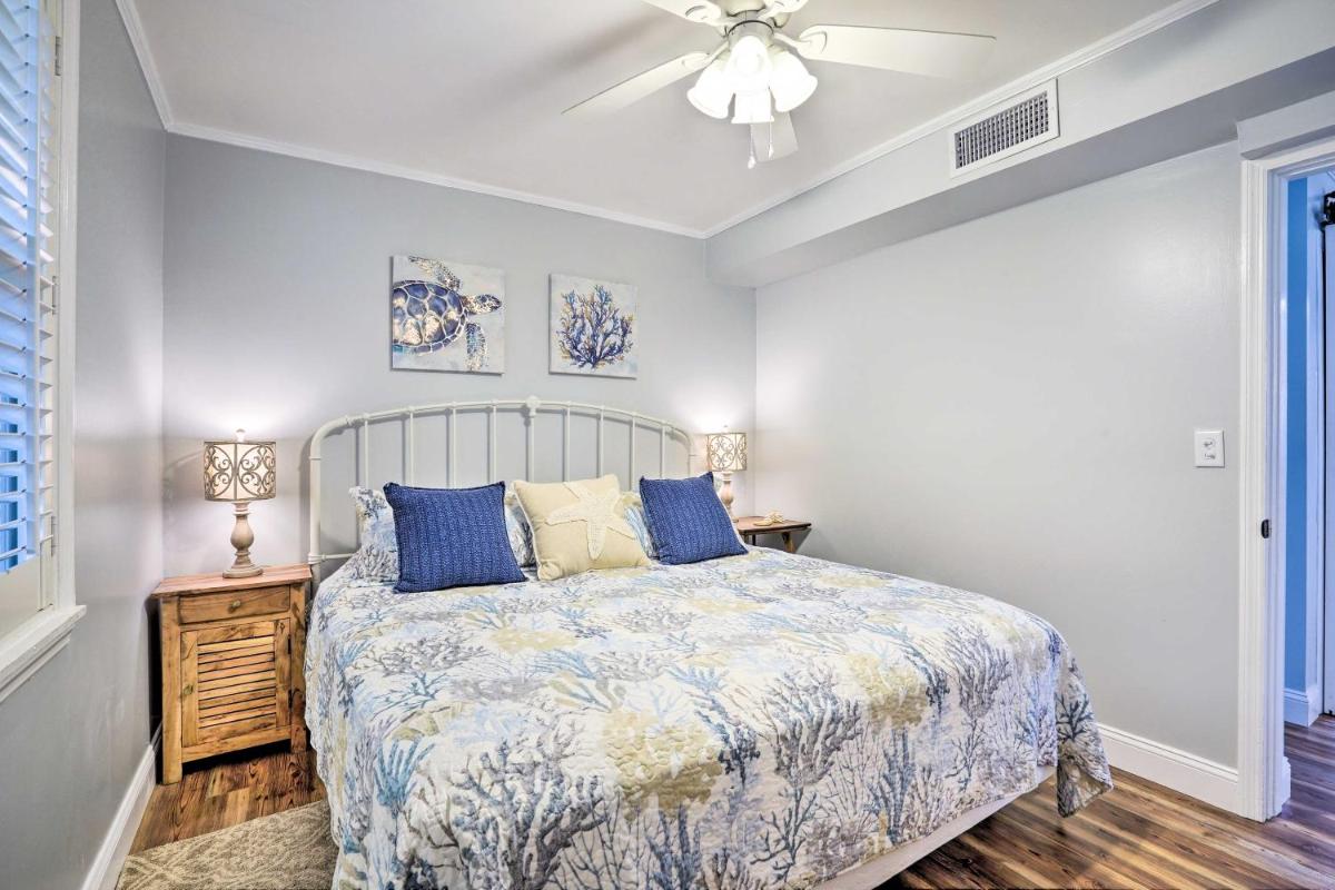 Beachy Isle of Palms Home: 1 Block to Coast! - Housity