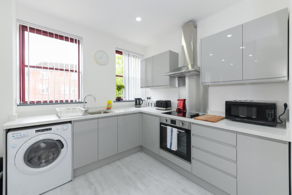 Nottingham City Centre Short Stay Apartments with Parking - Housity