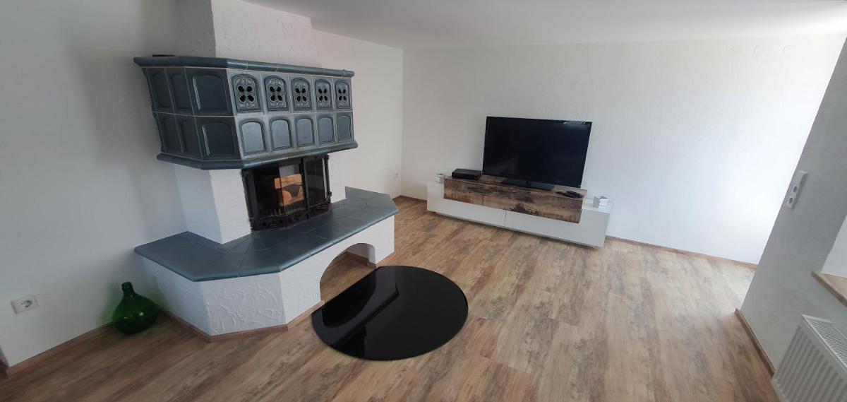 Ferienwohnung-Panoramablick-Küssaberg - Housity