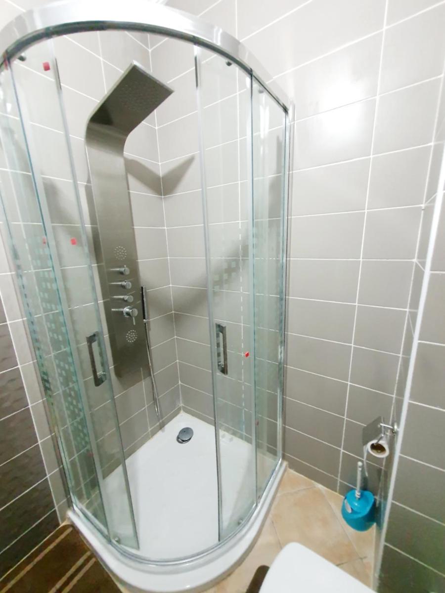 Shq ry lylac 39 s garden - Housity