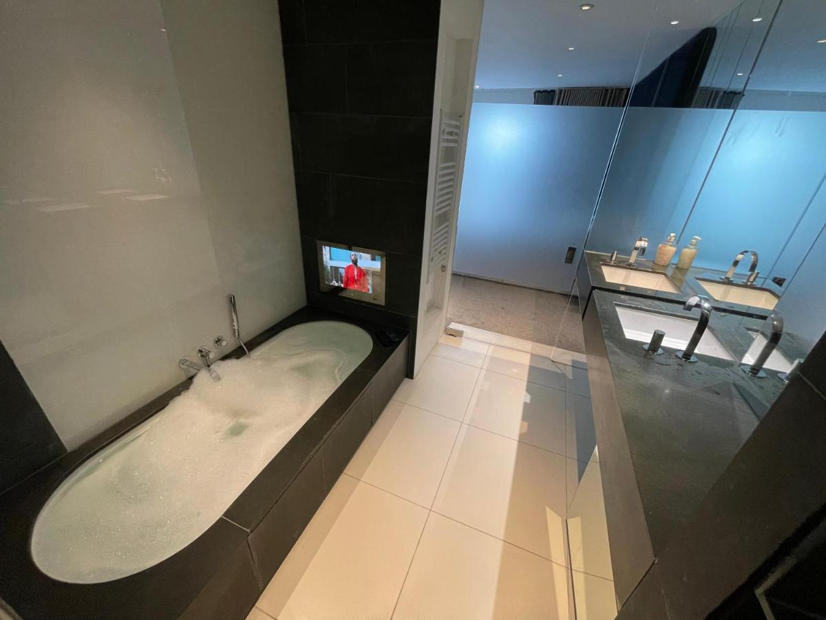 Luxury 3 bedroom Penthouse - Housity