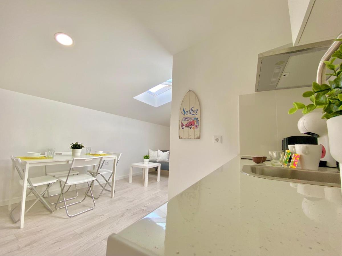 Suitetrails - BrightHouse - Modern Apartments in Sítio Nazaré