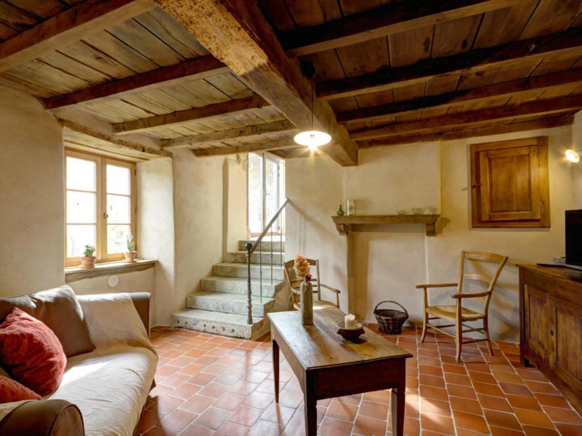 Suitetrails - Gîte Saint-Just-la-Pendue, 3 pièces, 4 personnes - FR-1-496-51