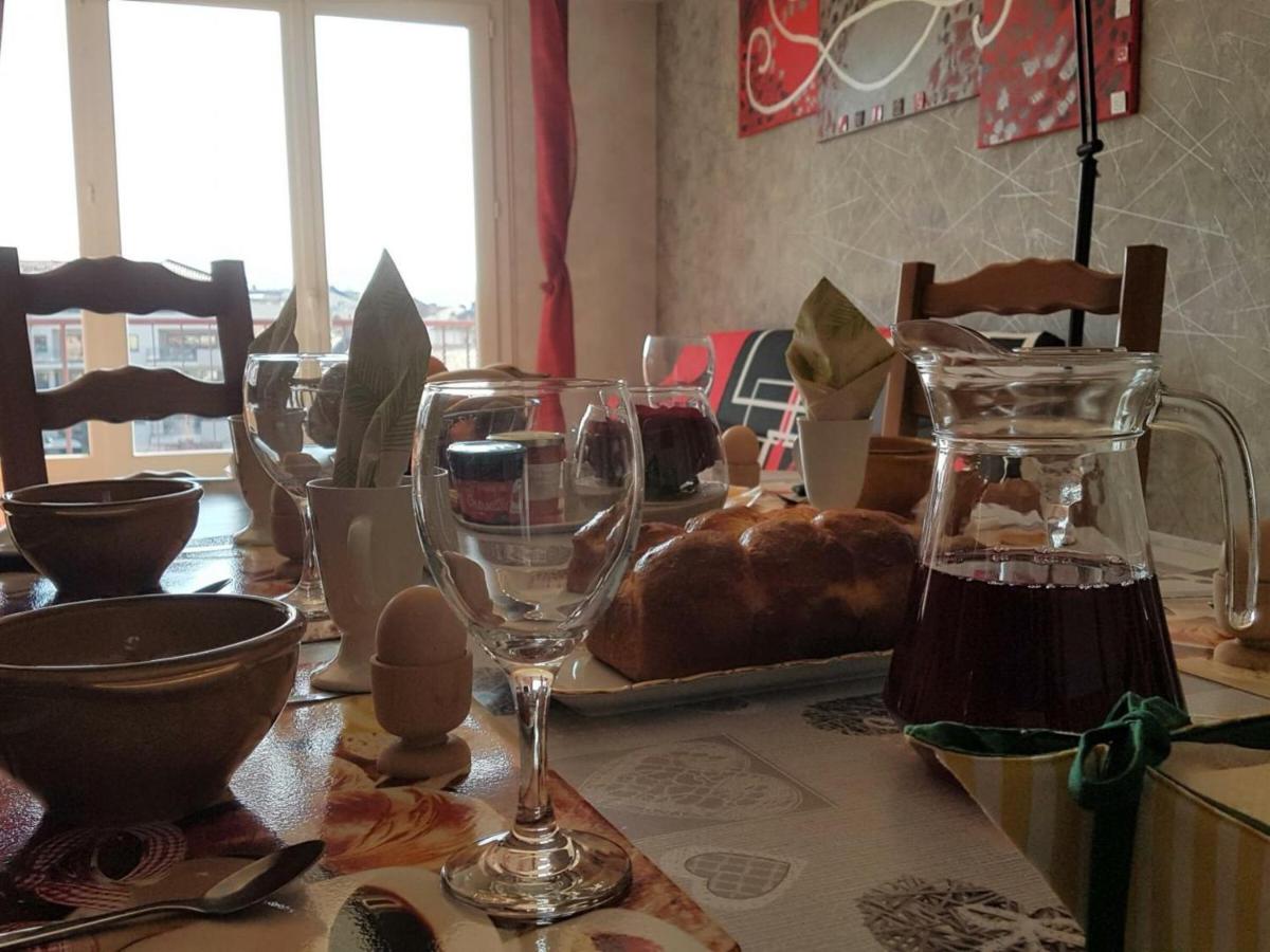 Appartement Montrond-les-Bains, 2 pièces, 2 personnes - FR-1-496-229 - Housity