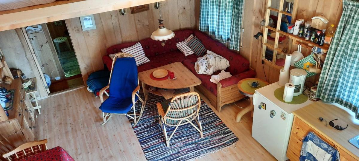 Suitetrails - Hytte ved sjøen