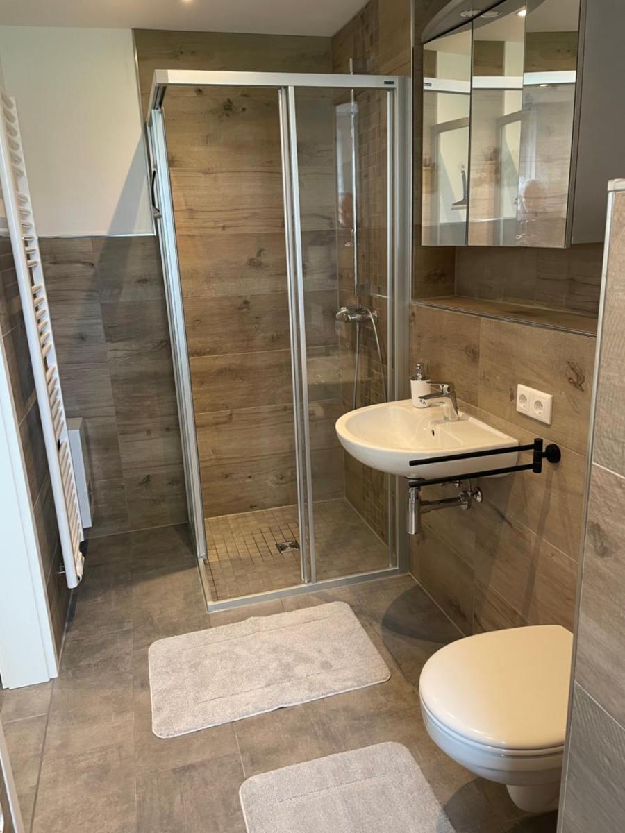 Ferienwohnung NORA mit Blick auf den Ribnitzer See - Housity