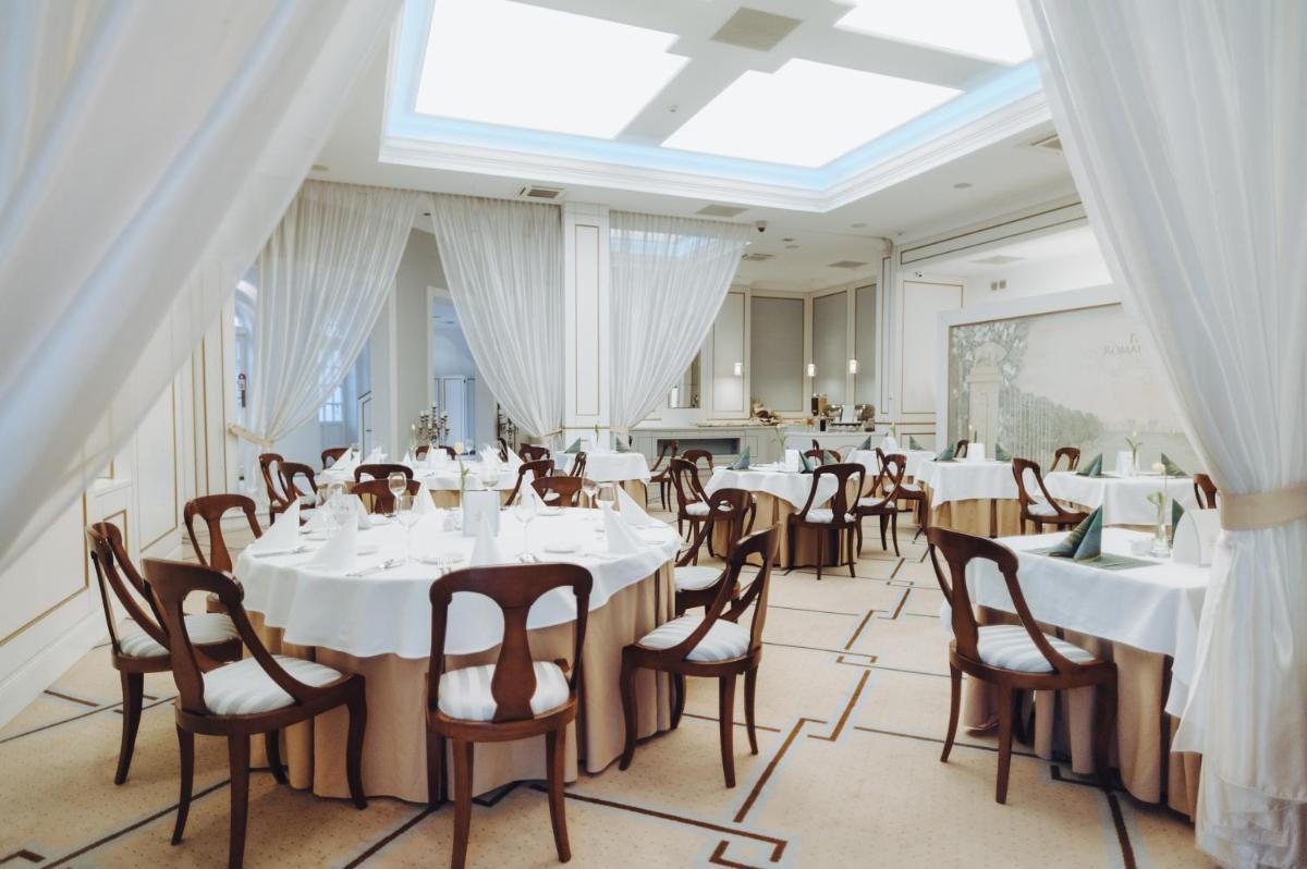 Hotel Pałac Romantyczny - Housity