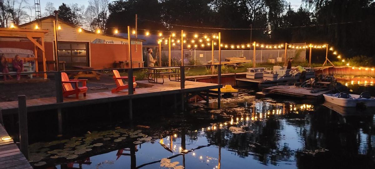 Stoneburg Cove Cottages - Housity