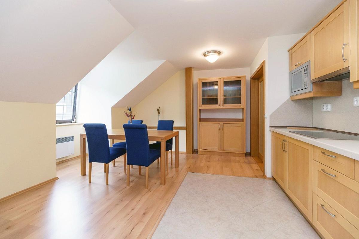 Vily Jedličí - Housity