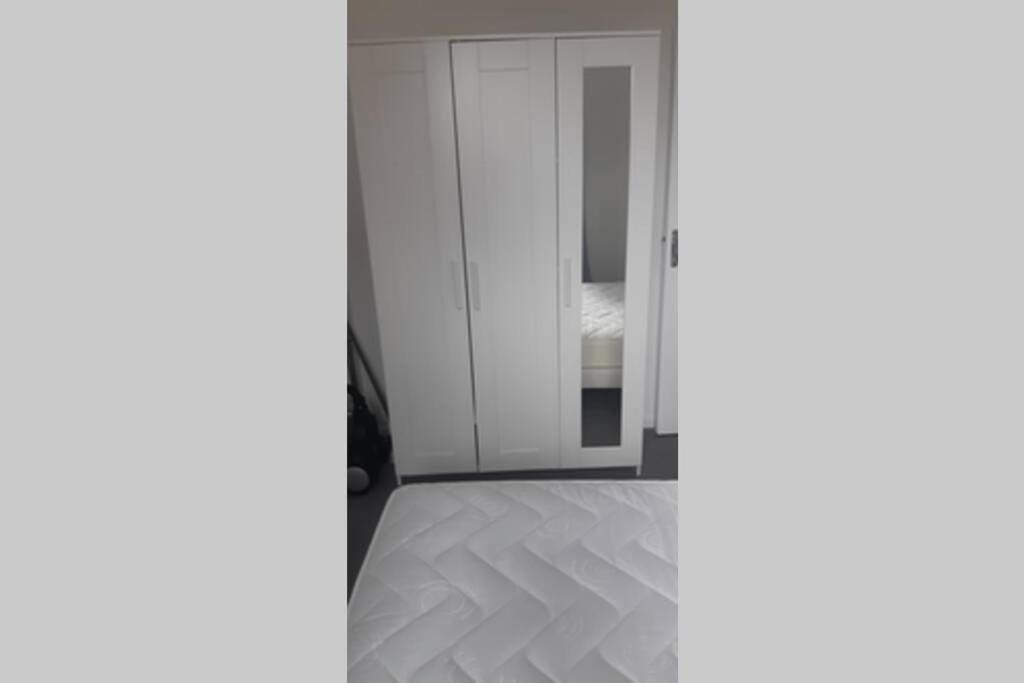 Elbeuf etg1 droite Sweet Home Netflix wifi - Housity