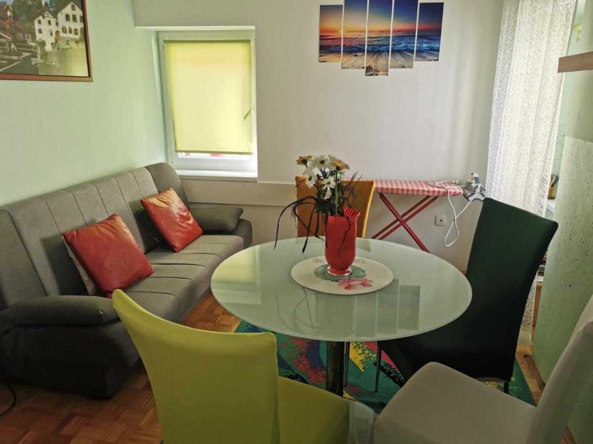 Apartma Romina - Housity