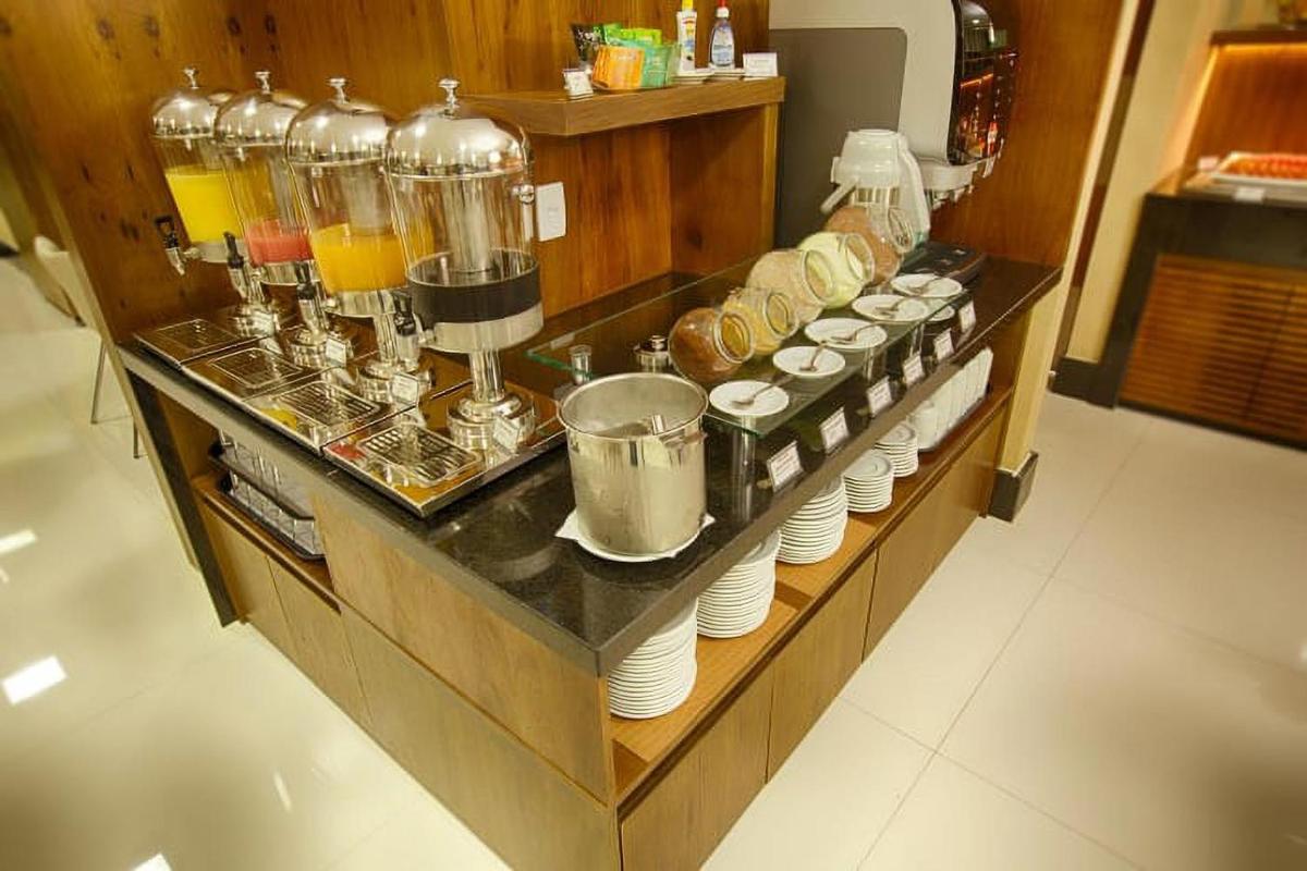 Flat particular - Hotel Athos Bulcão - Housity