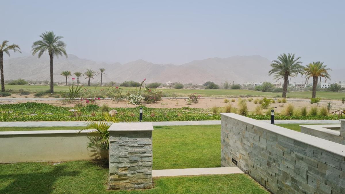 Lovely Apartment in Jebel Sifah with private Garden - As sifah - Housity