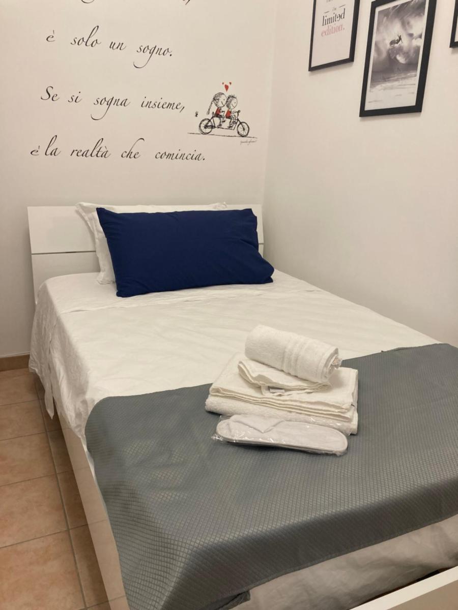 Confortevole mini casa vacanza Siderno - Housity