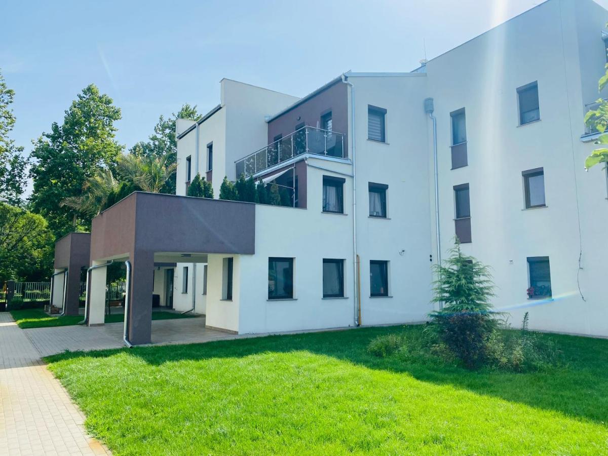 Liszt Ferenc Apartments - Housity