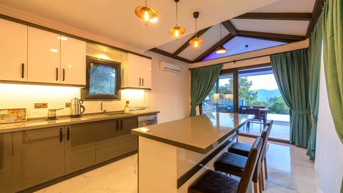 Suitetrails - Oreo - 3 Bedroom Holiday Villa with jaccuzi in Fethiye Yeşilüzümlü