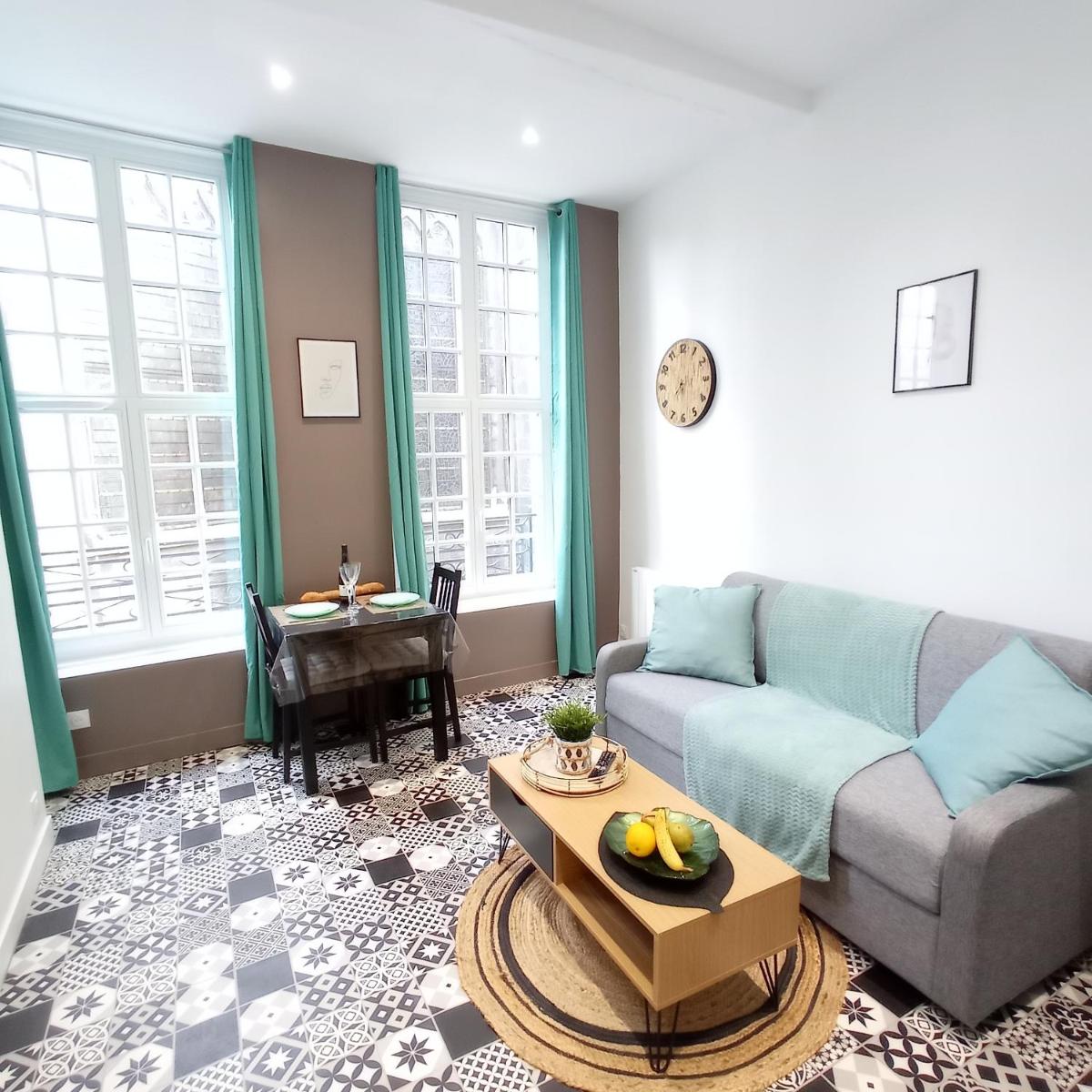 Appart Coeur de Rouen - Place Saint-Maclou - Housity