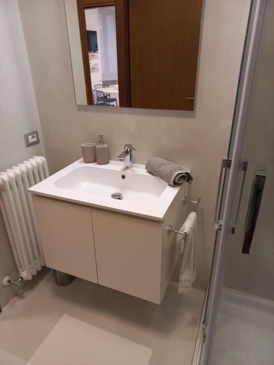 North Lake Riva Apartment, steps from the Garda lake - Housity