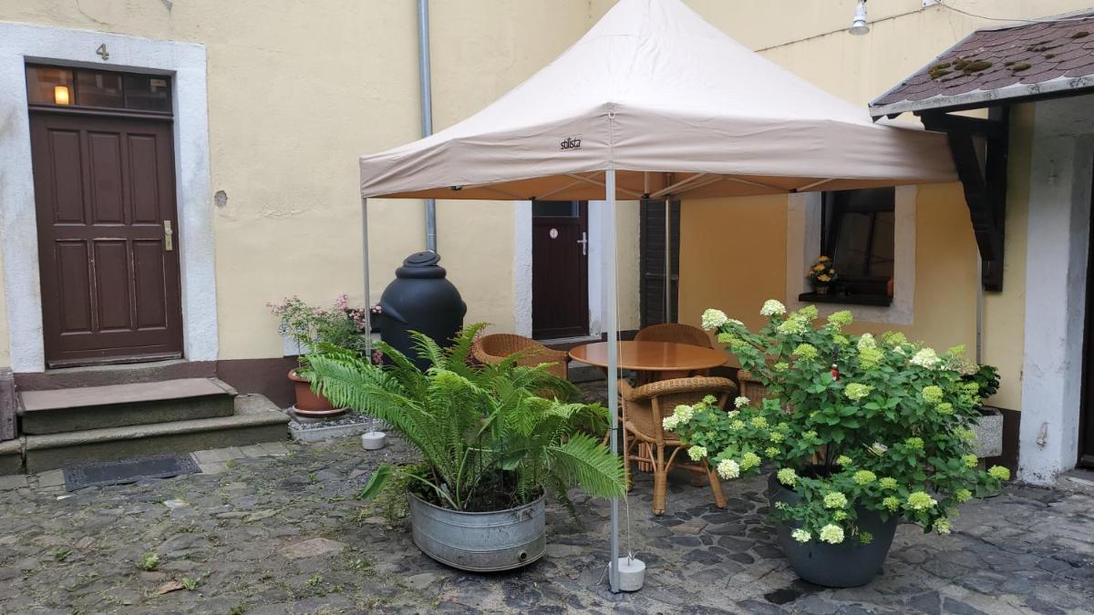 Ferienwohnung am Rosengarten - Housity