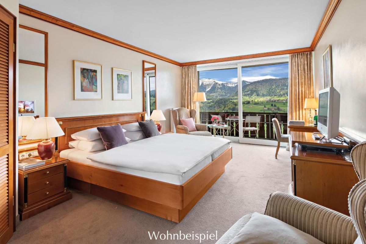 Ein allgemeiner Bergblick oder ein Berglick von des Hotels aus