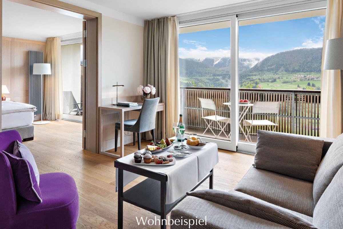 Ein allgemeiner Bergblick oder ein Berglick von des Hotels aus