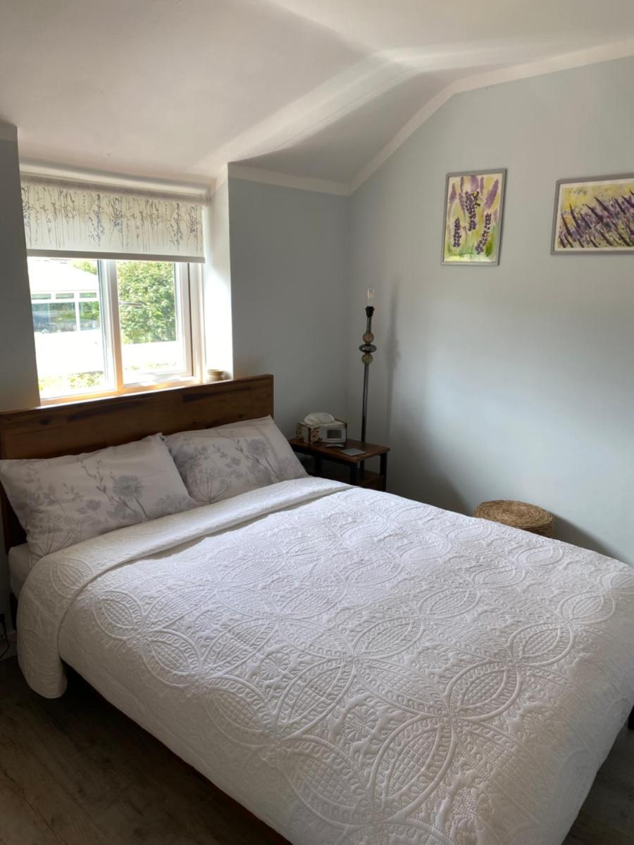 Cosy double room in a seaside cottage - Housity