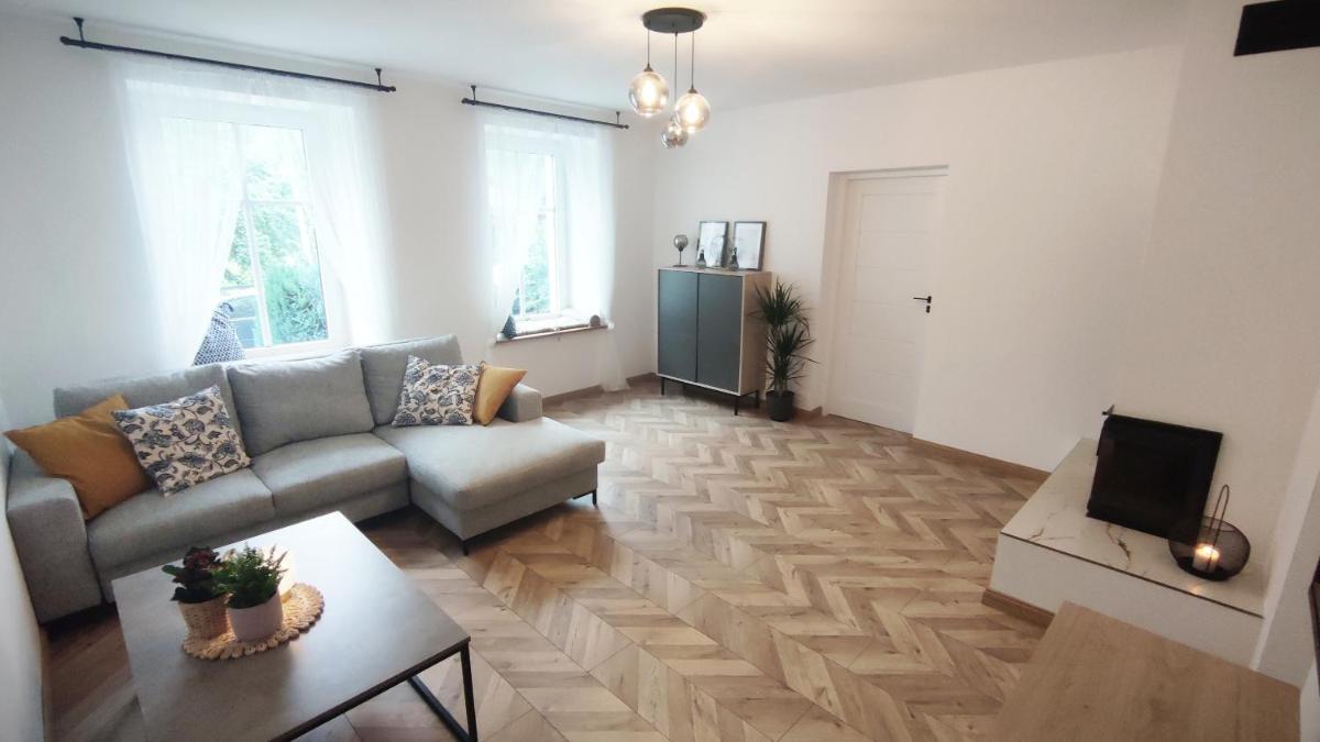 B&D Apartament Chełmiec - Housity