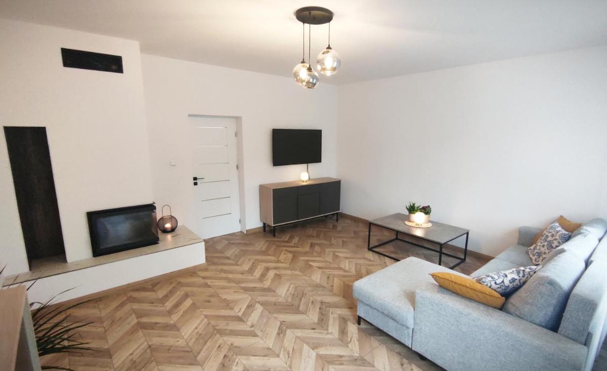 B&D Apartament Chełmiec - Housity