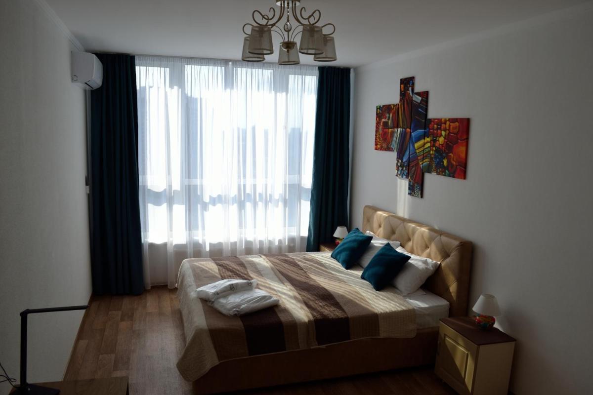 Suitetrails - In the sky apartment Kyiv