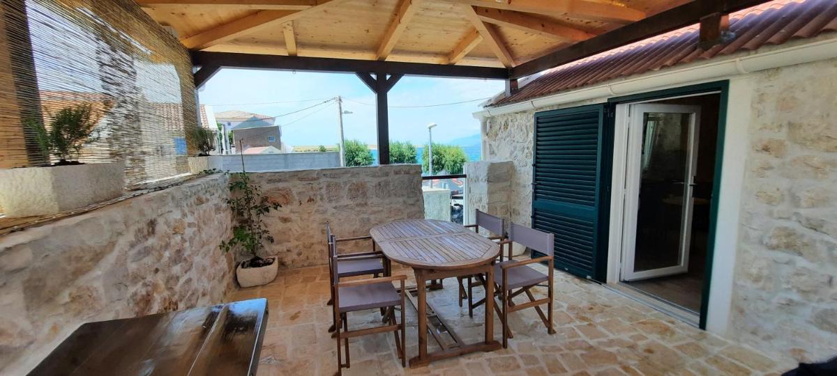 Apartments Mliko i Palenta - Housity
